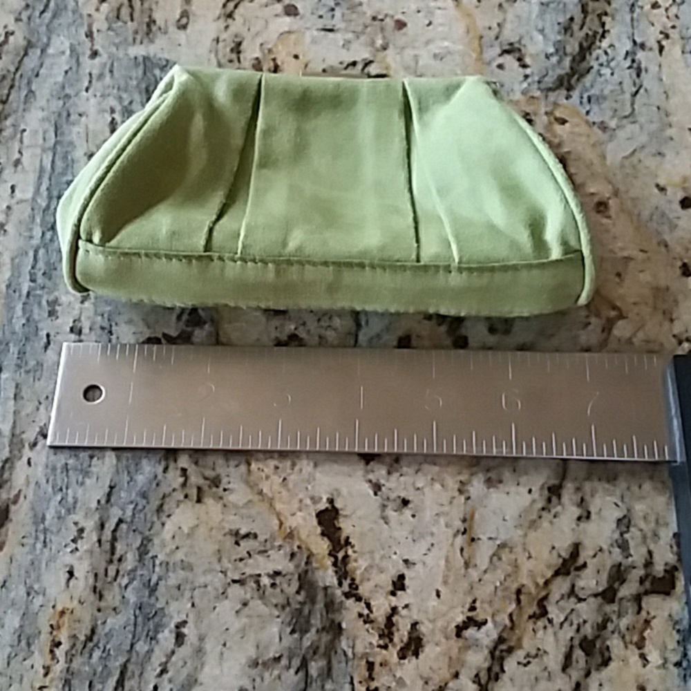 EXPRESS Pashmina and UNLISTED clutch - Picture 2 of 5